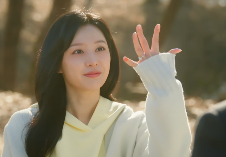 Exploring the Tradition of Dyeing Balsam Flowers Appeared in ‘Queen of Tears’